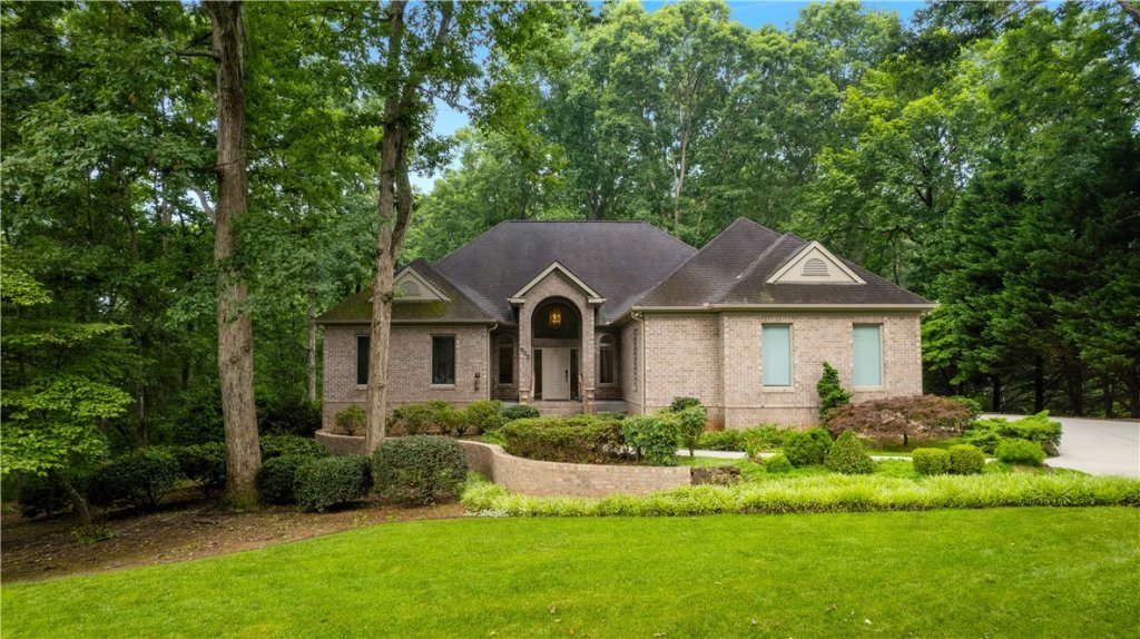 602 Red Maple Way