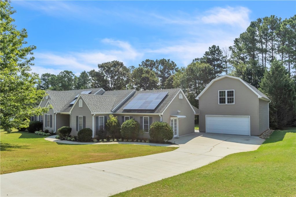 204 Carrageen Drive