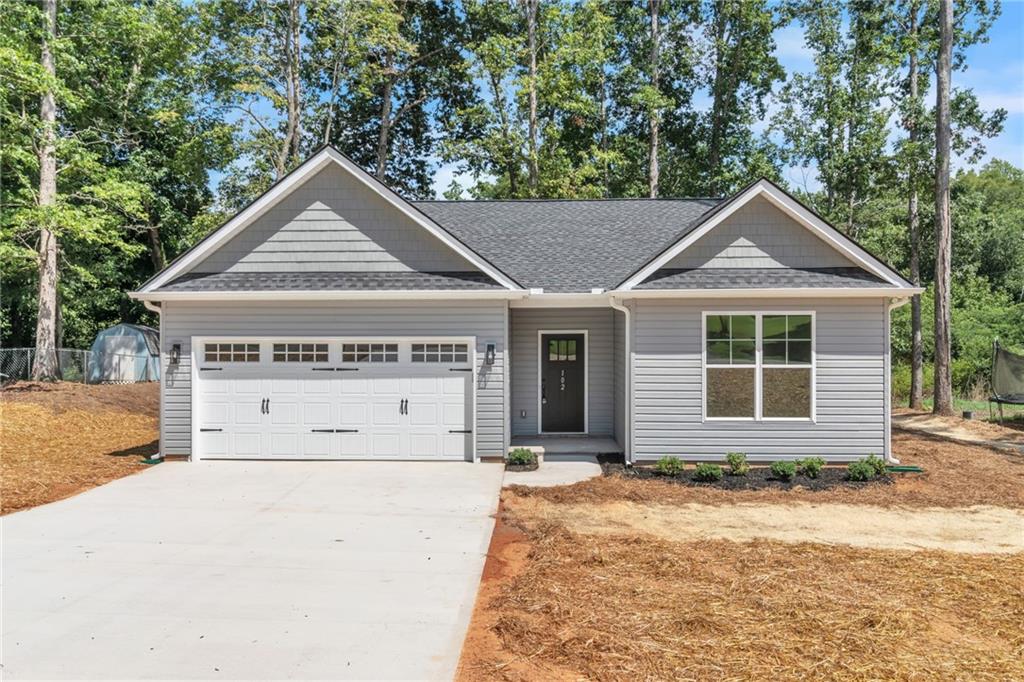 102 Brookside Circle