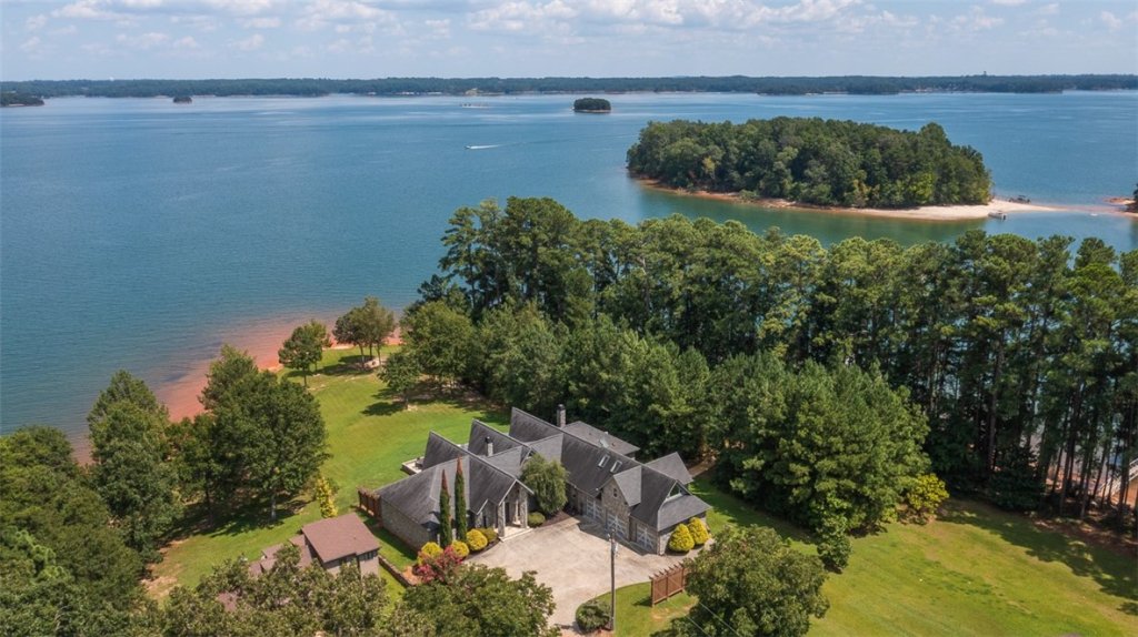 526 Broyles Point Road