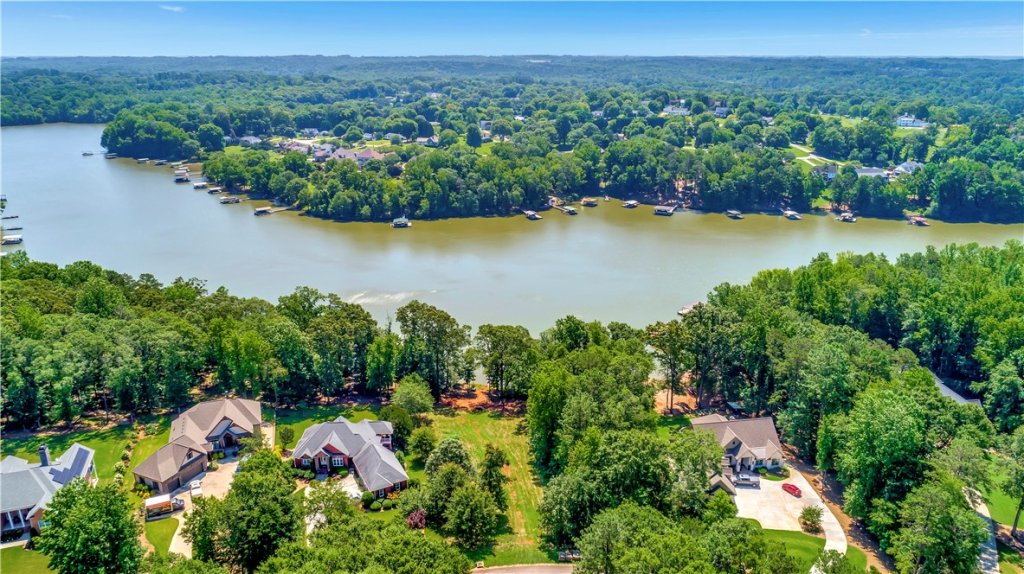 123 Chasewater Drive