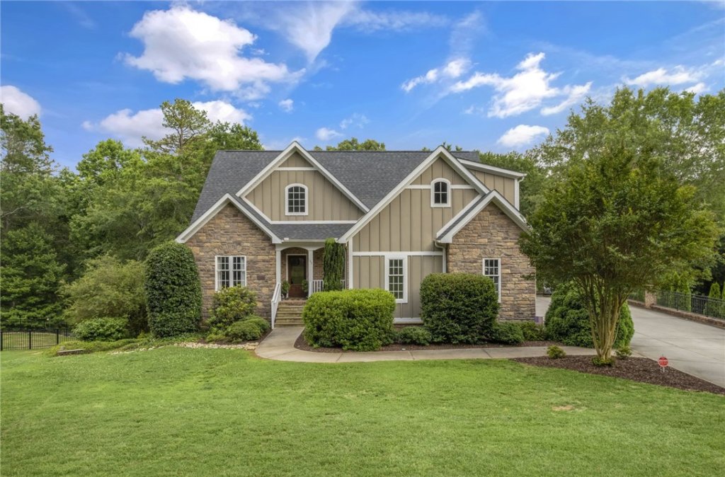 109 Newington Circle