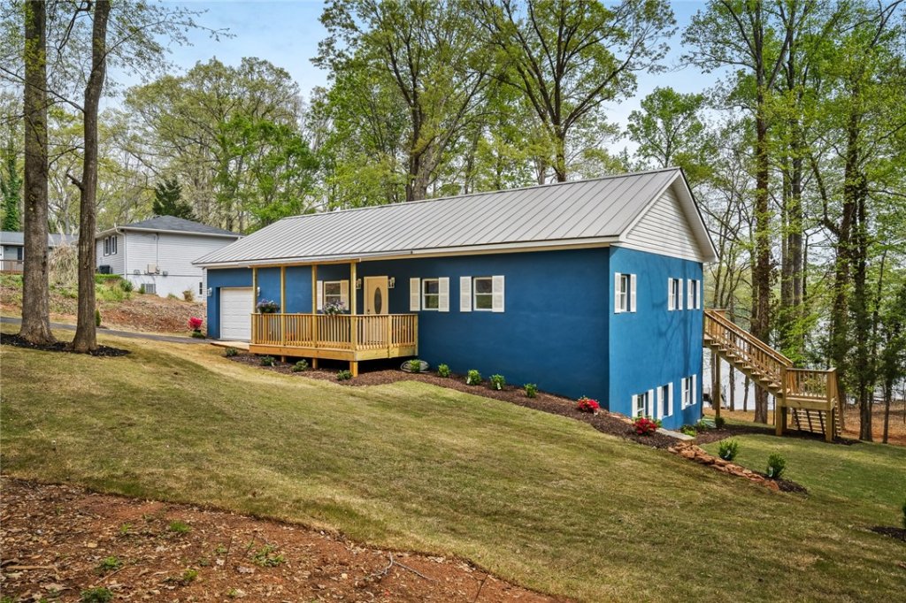 1006 Pine Lake Drive