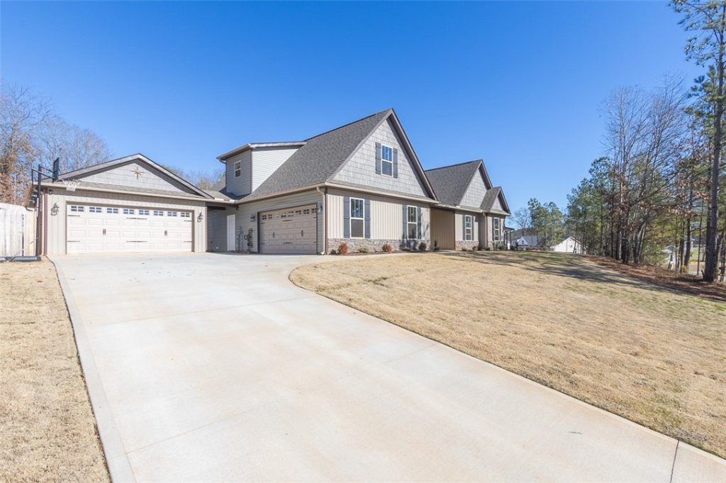 103 Cliftons Landing Drive