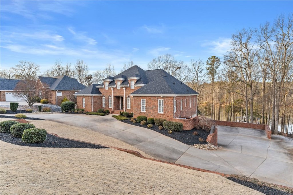 112 Harrison Harbor Way