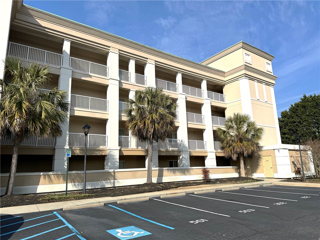 849 Tiger Boulevard 202