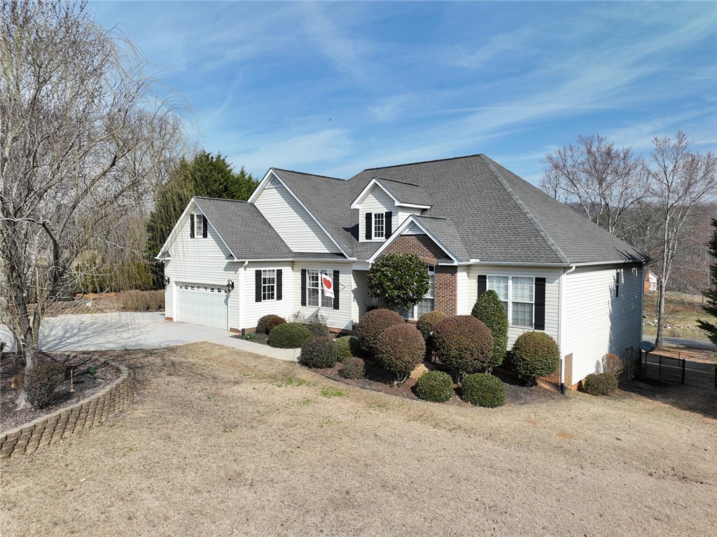 105 Edens Ridge Drive