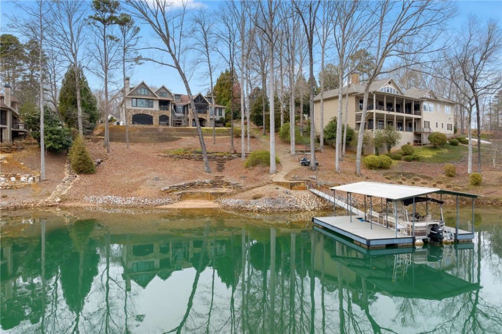 122 S Oak Pointe Drive