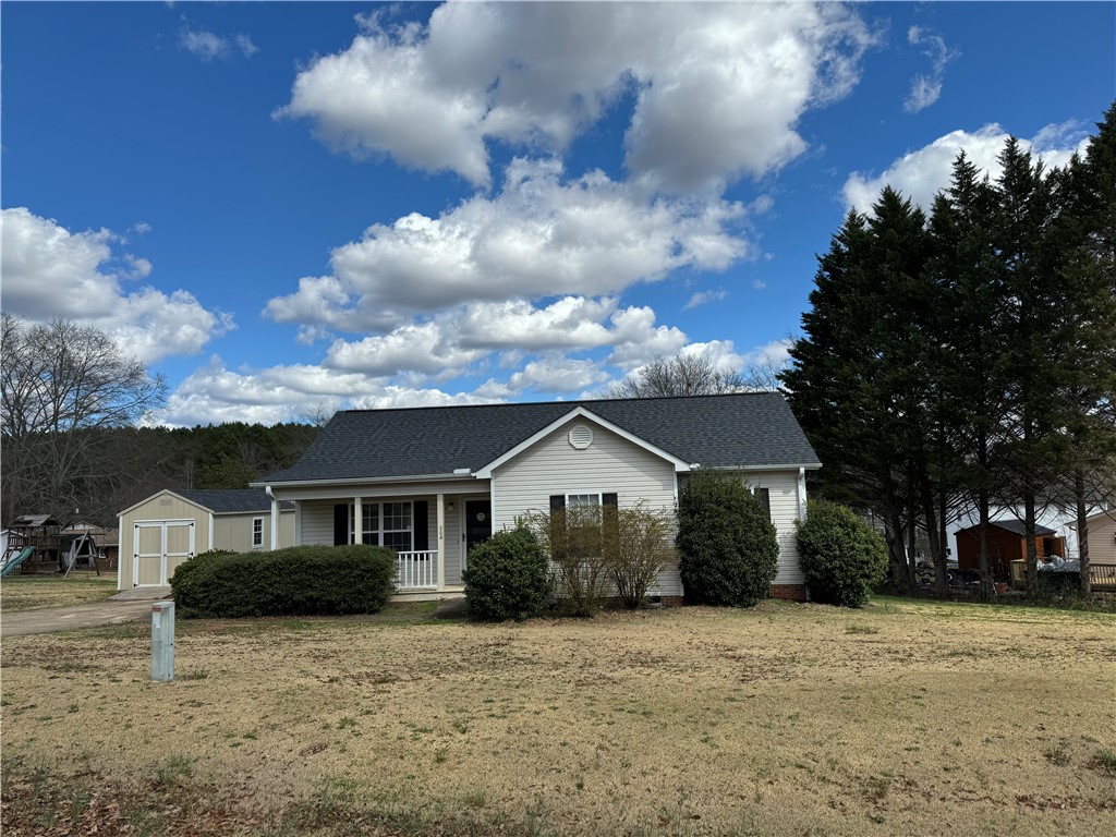 208 Green Drive