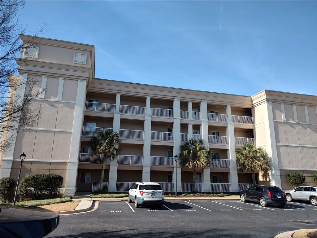 849 Tiger Boulevard 406