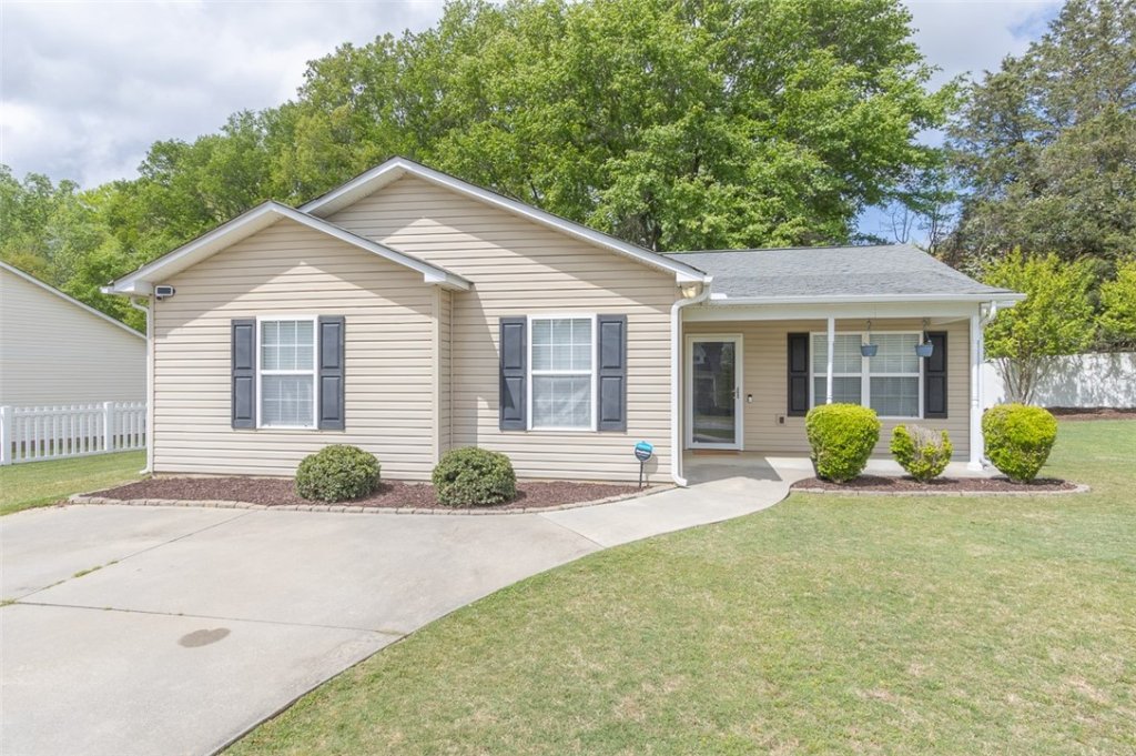 214 Ashwood Lane