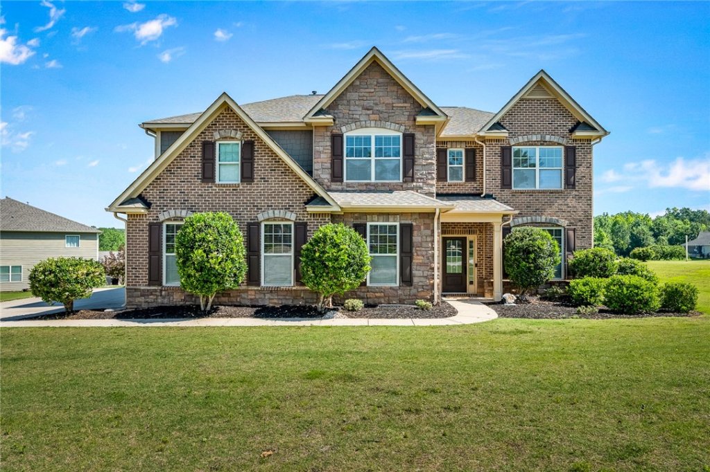 102 Rolling Meadow Court