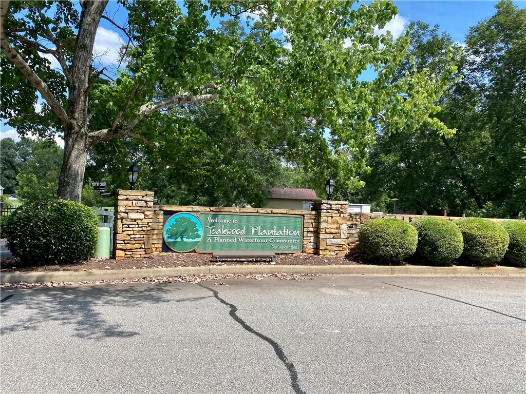 797 Eagleview