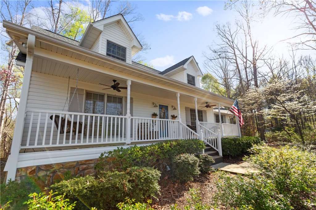 120 Lake Breeze Lane