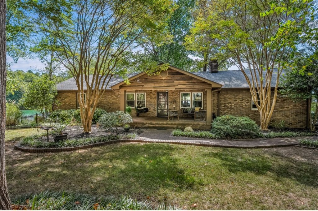 11041 Lake Ridge Lane