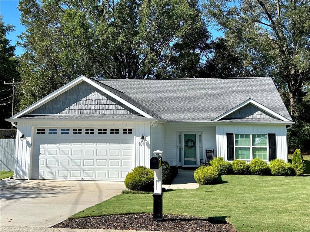 101 Ashwood Lane