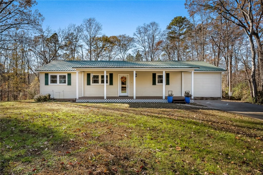 557 Greenbriar Drive