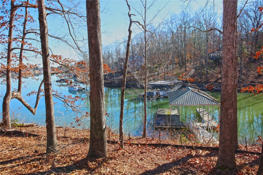 Lot 5 Laurel Pointe