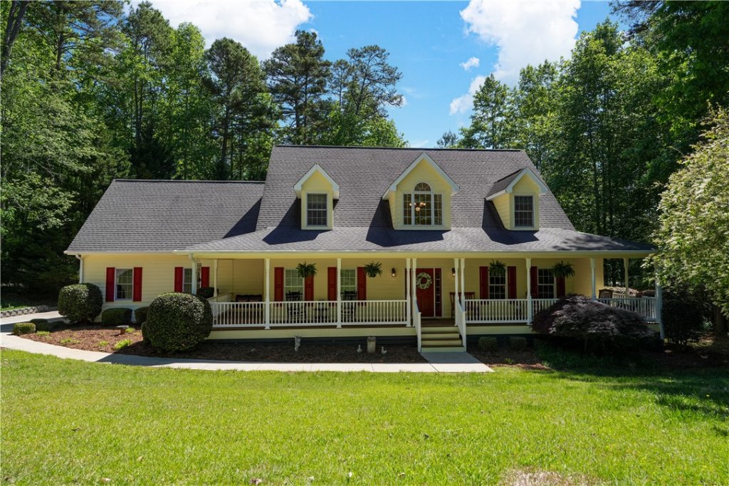 203 Wild Oak Court