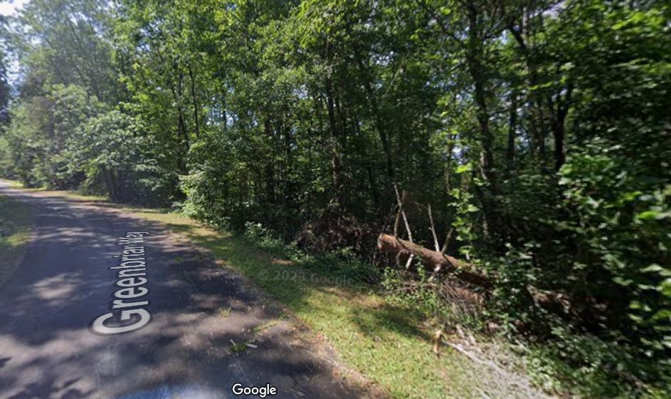 409 Greenbriar Way