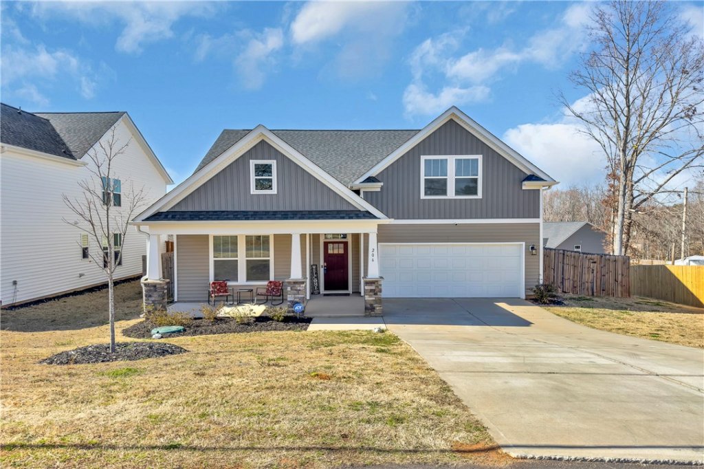 206 Iris Drive