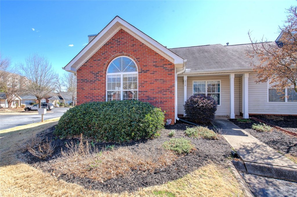 316 Woodruff Park Lane