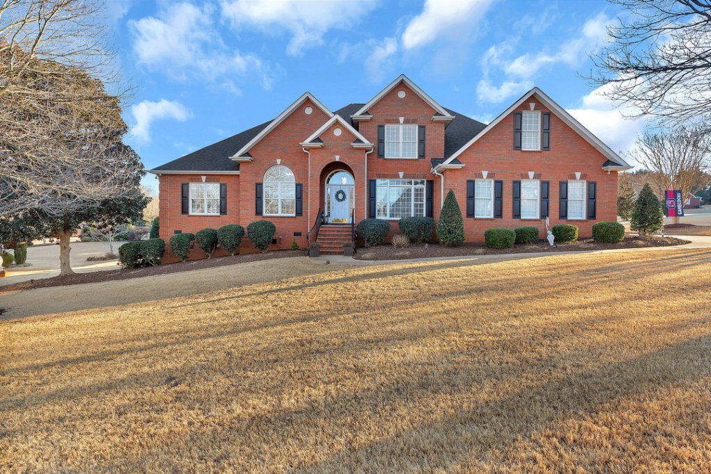 103 Grassy Knoll Way