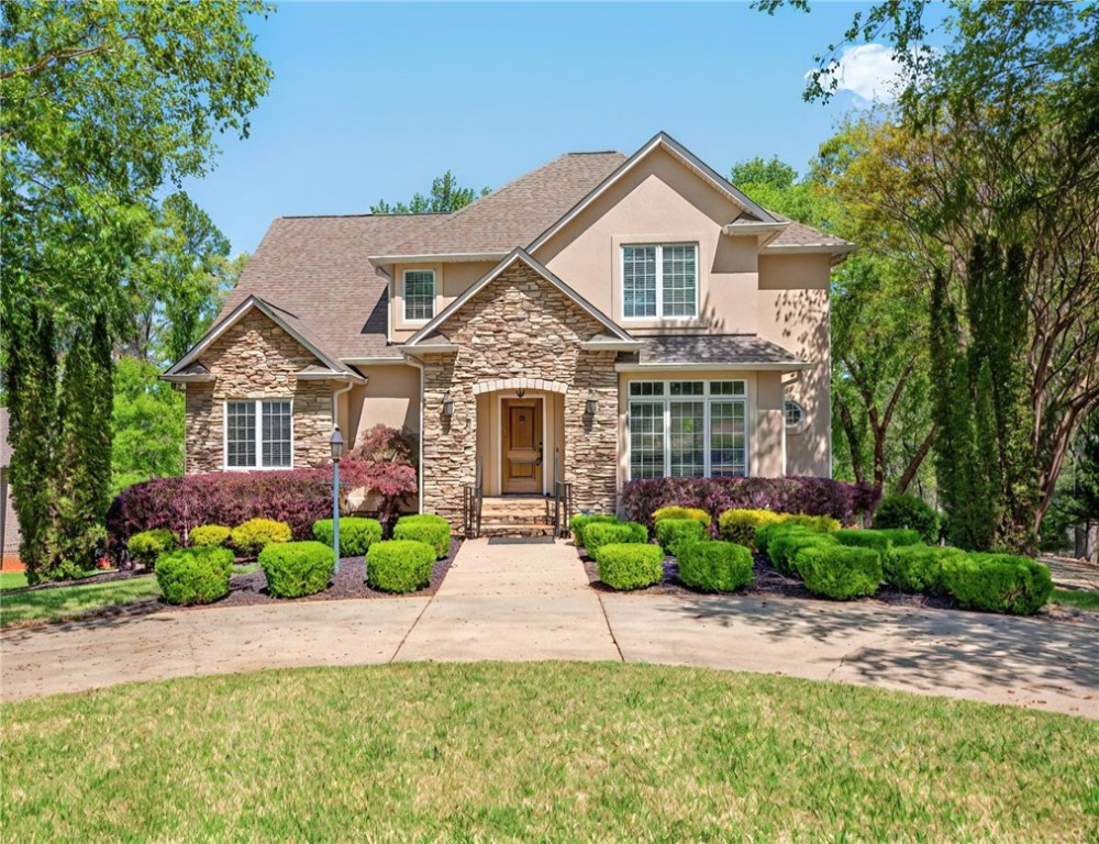 804 Eagleview