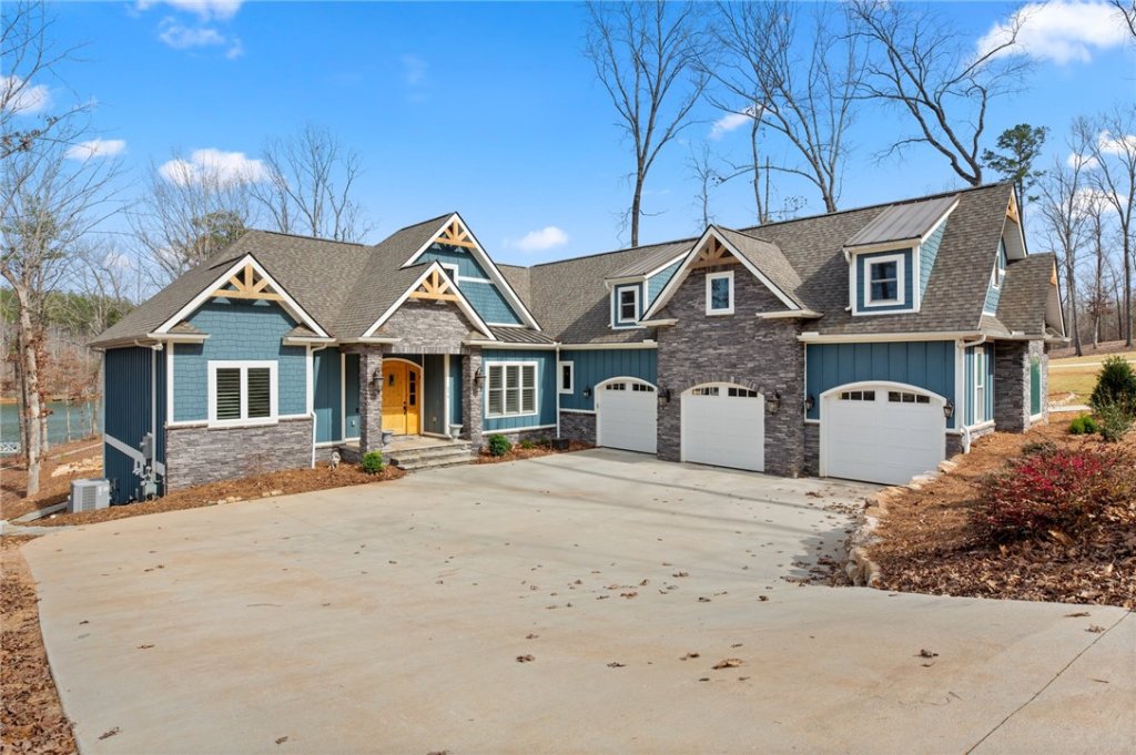 656 Bark Shed Trail