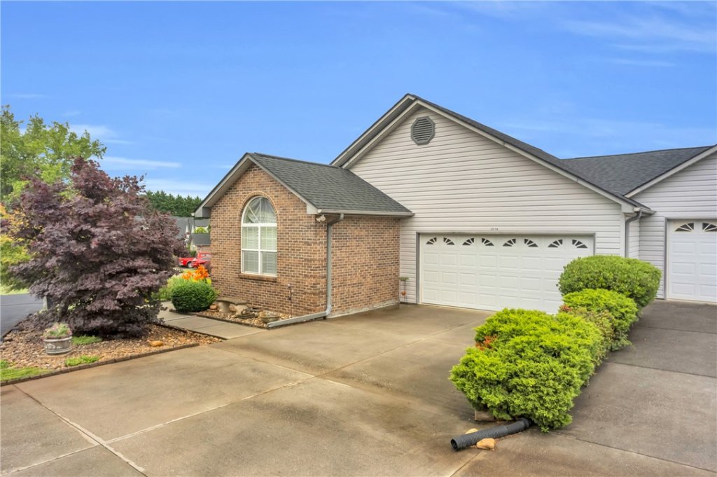 1314 Cobbs Glen Drive