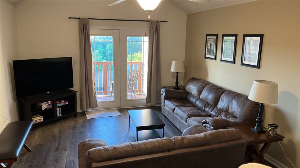 1132 Harts Ridge Drive