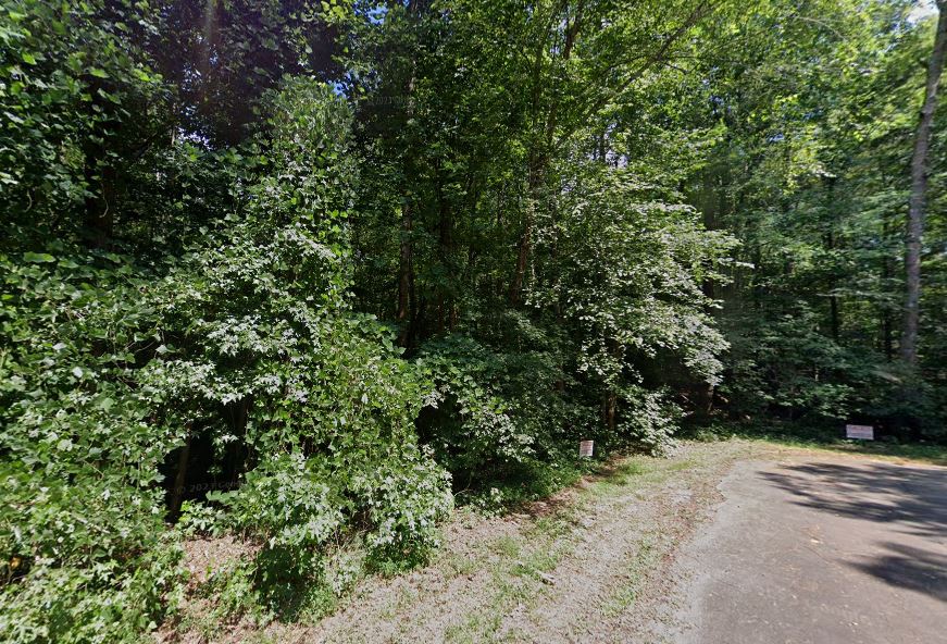 423 Greenbriar Way