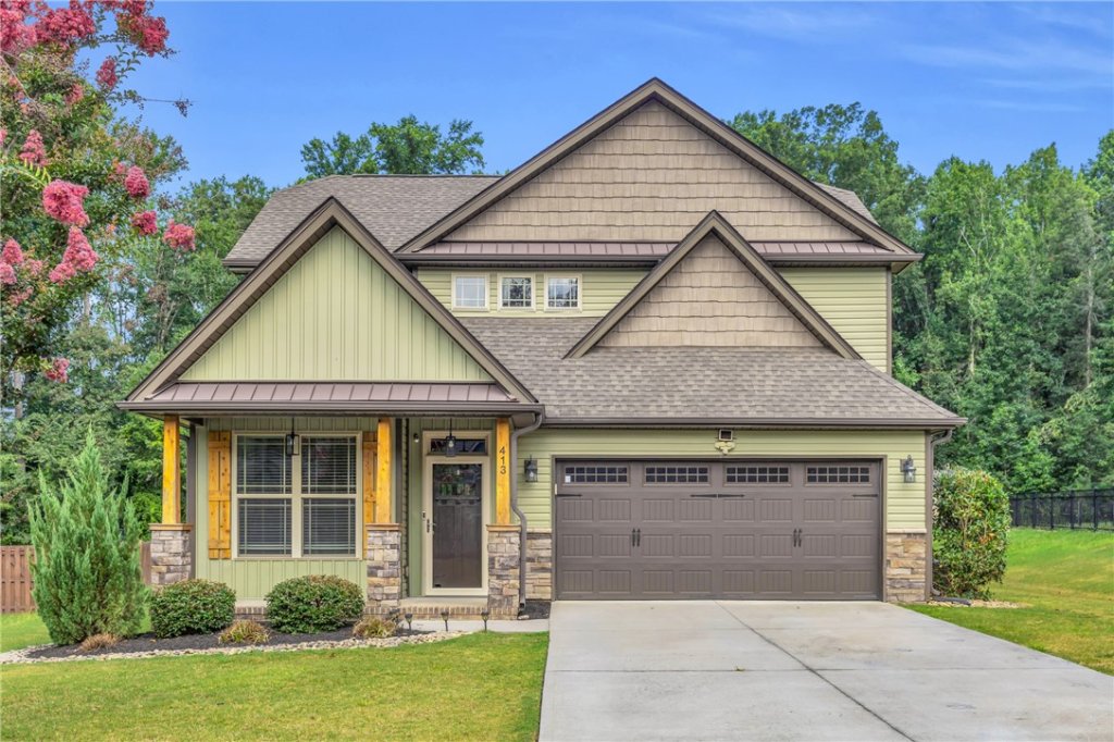 413 Oak Ridge Place