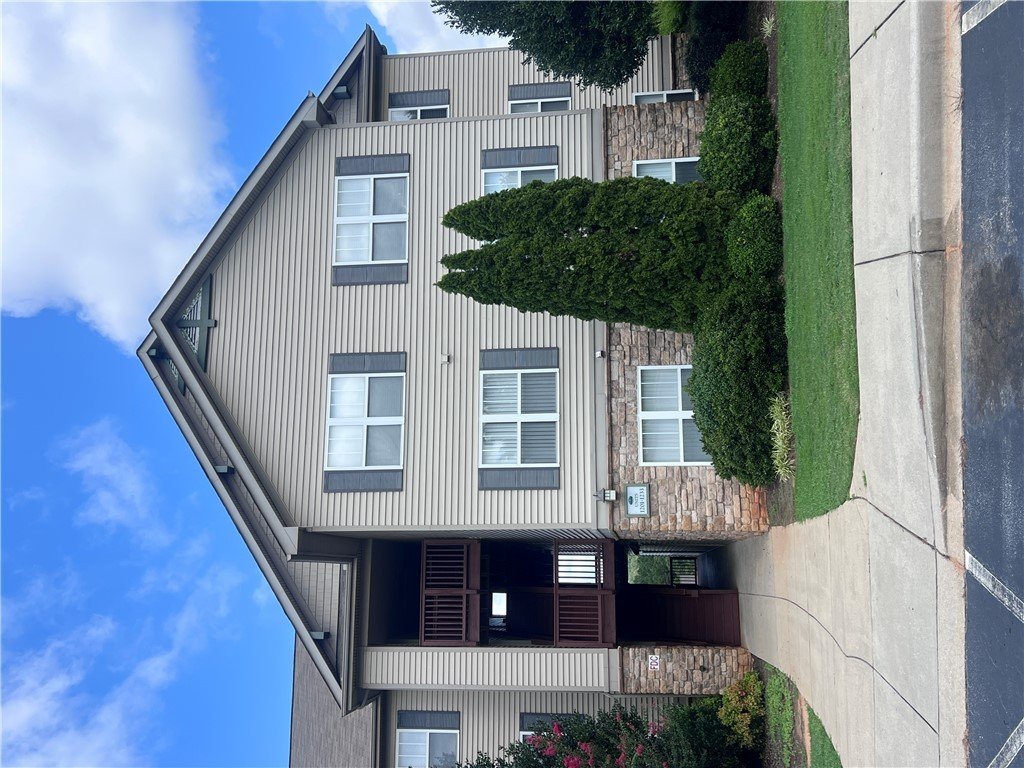 1223 Harts Ridge Drive