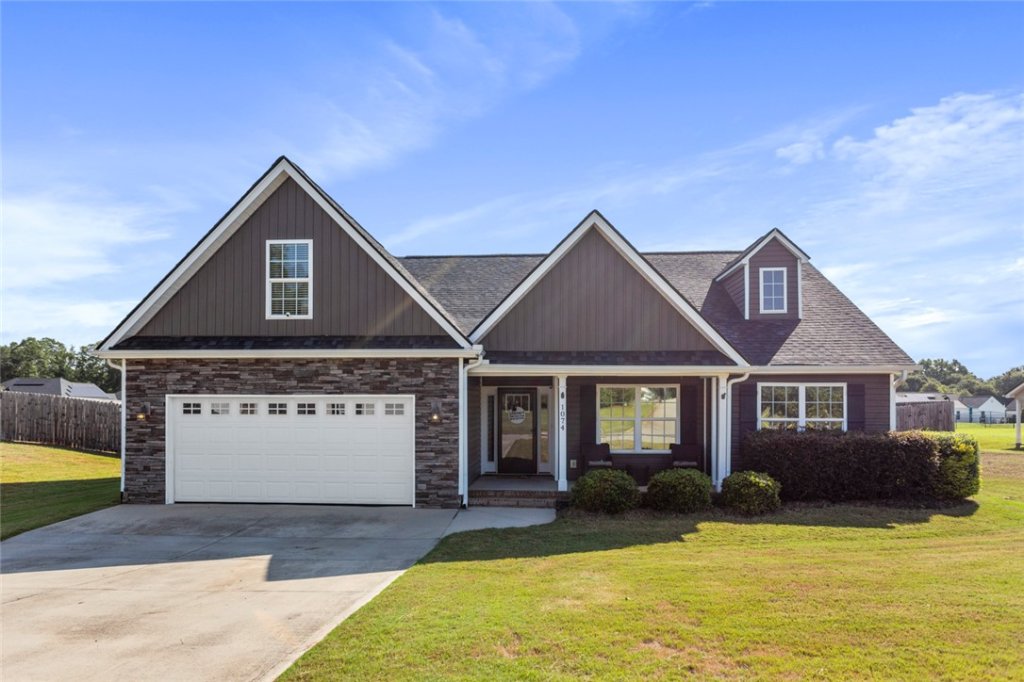 1074 Stoneham Circle