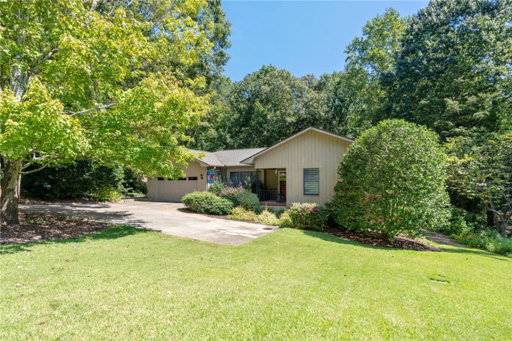 211 Cherokee Drive