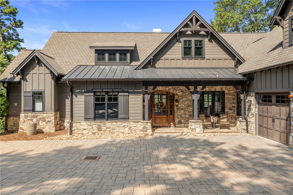 327 Penbroke Court