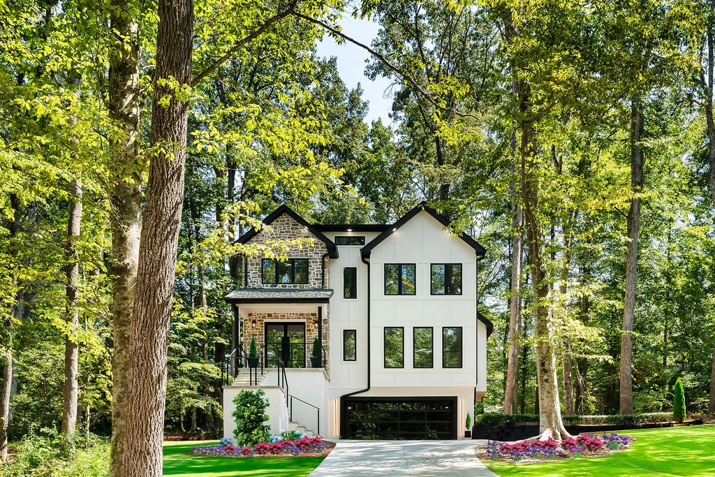 281 Loch Lomond Drive