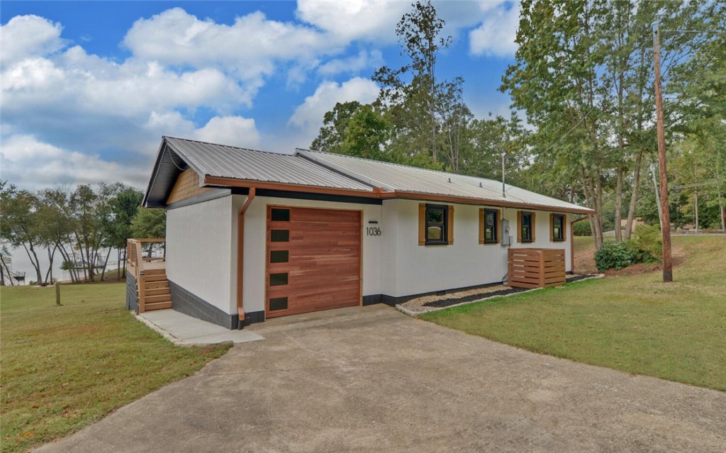 The Cottage Village At Oak Point, Hartwell community