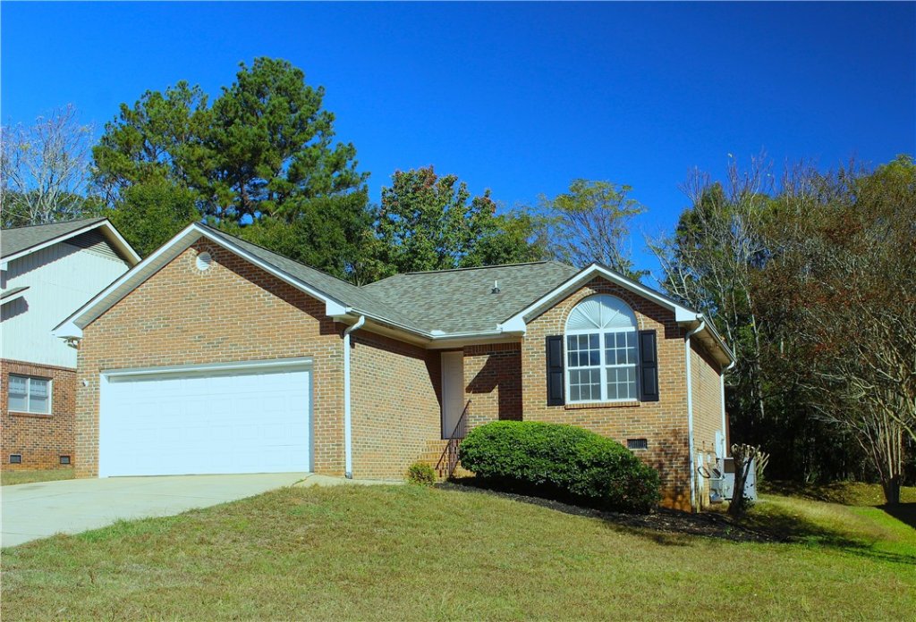 9 Woodbridge Circle