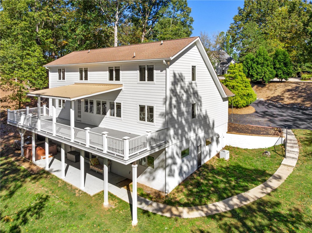 East Shores, Seneca community