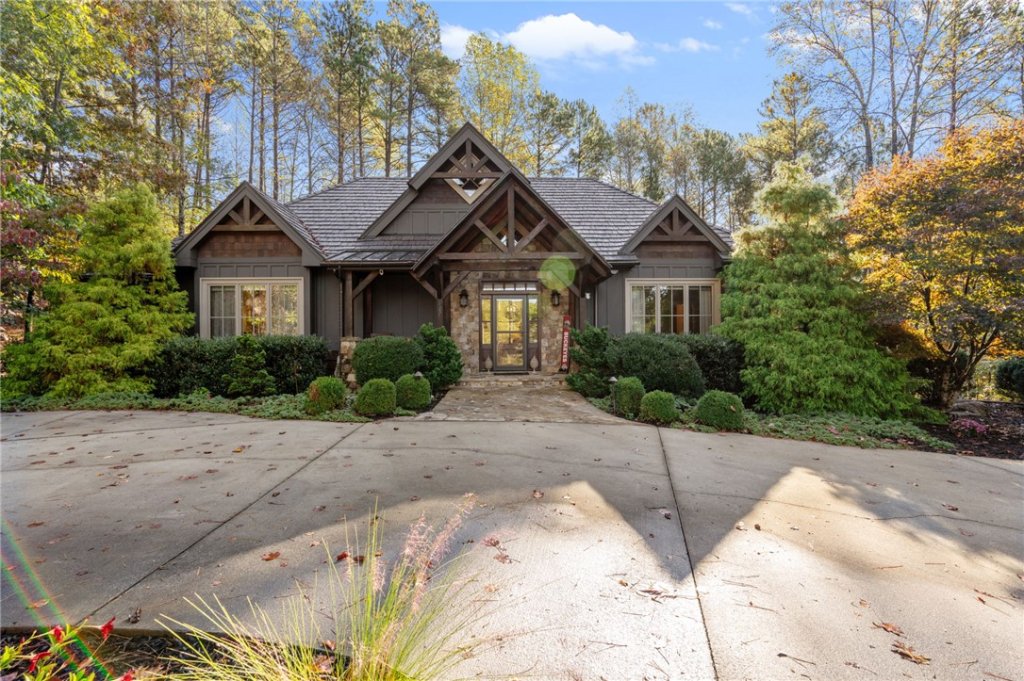 127 Muirfield Court