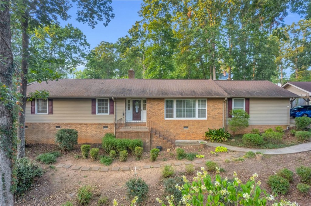 1 Oakleaf Drive
