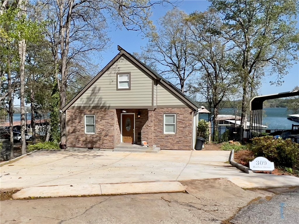 309 Harbor Drive