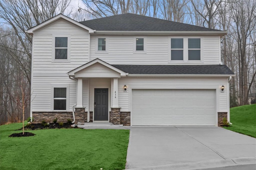 Maxwell Commons, Easley community