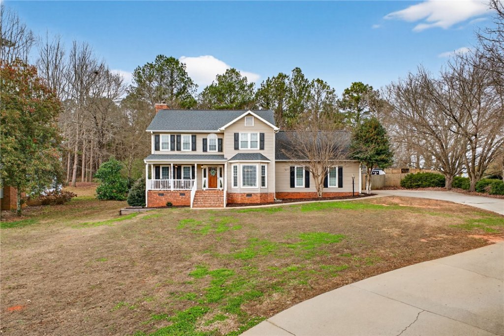 2 Wood Creek Drive