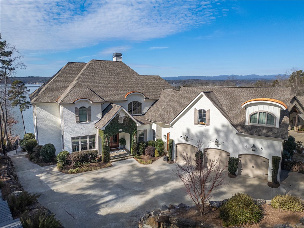 320 Island Drive