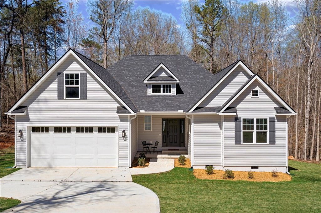 103 Bunker Lane