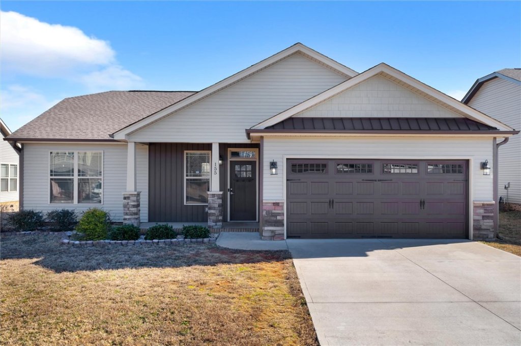 Sullivan Hills, Anderson community