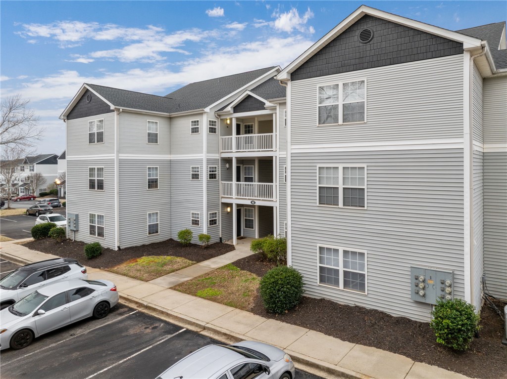 182 University Village Drive E